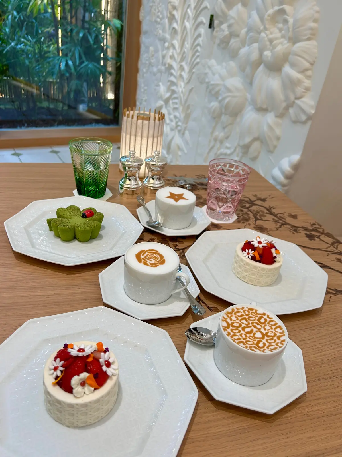 パリが代官山に宿った日！話題のディオールの画像_6