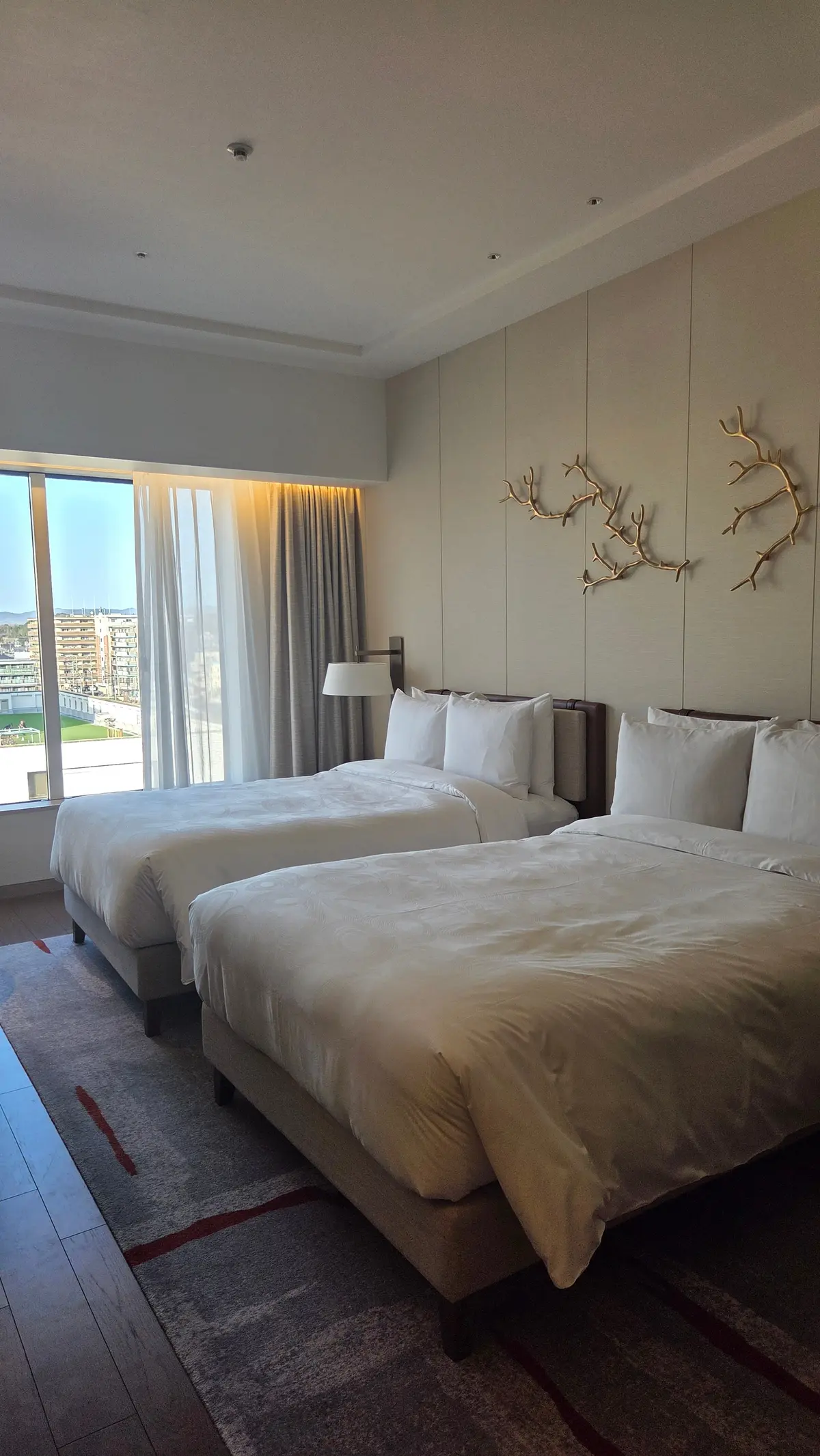 日韓首脳会談が行われたホテルにてホカンスの画像_4