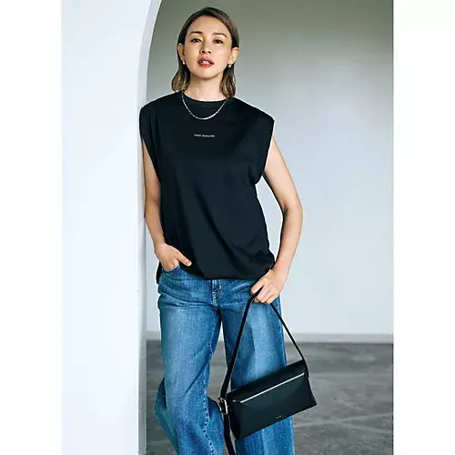 THIRD MAGAZINE×eclat ロゴ刺繍ノースリーブ ￥14,300