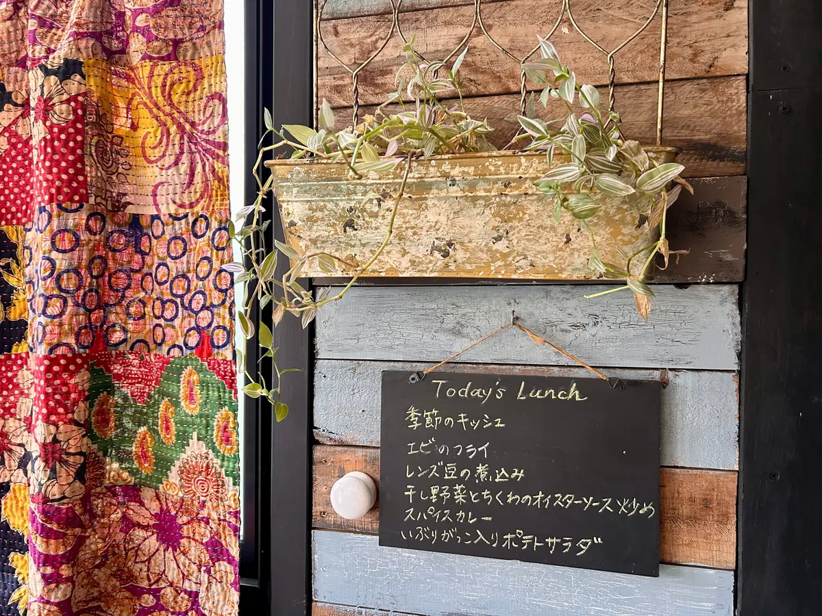 大山エリアの可愛い森のカフェへの画像_9