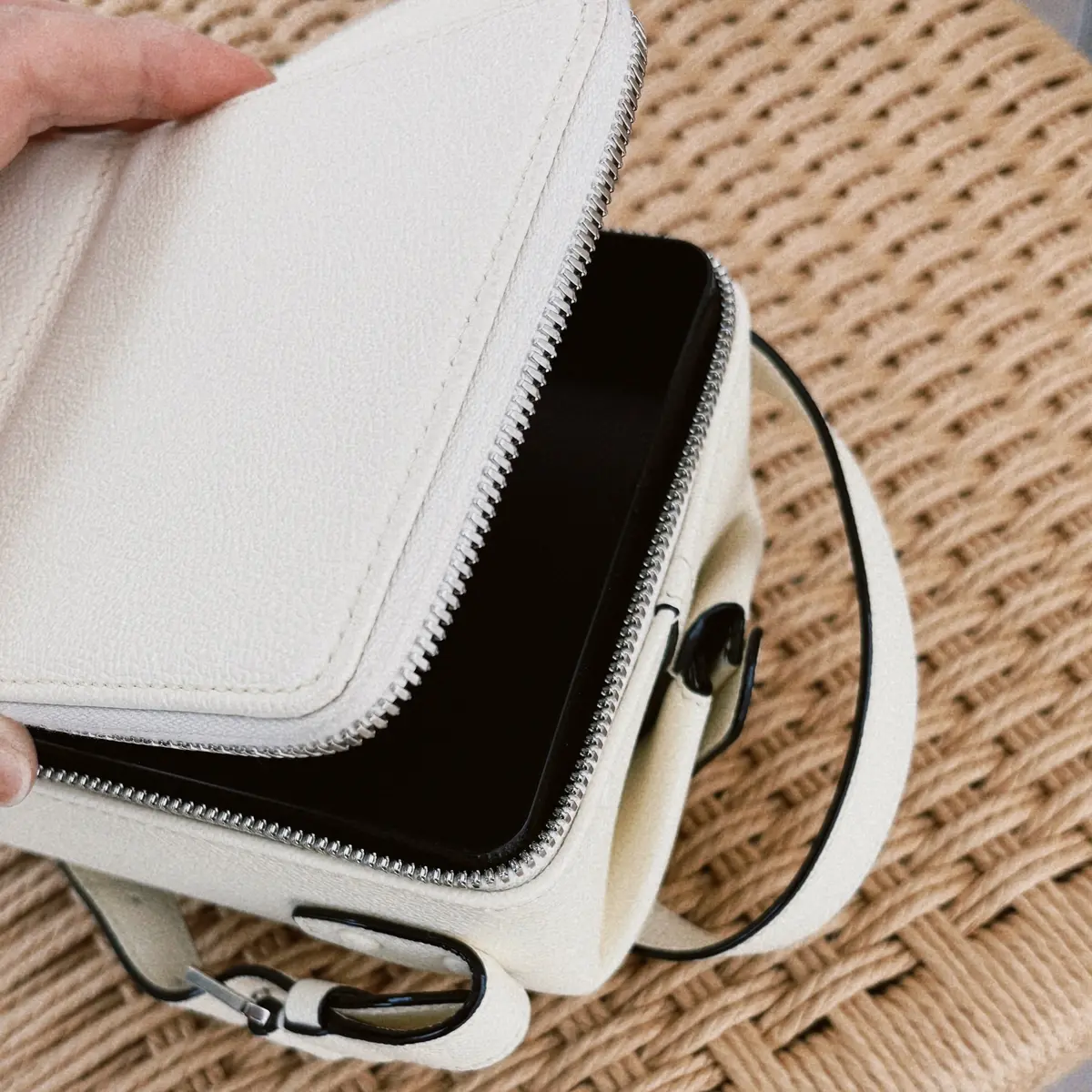 ヴァレクストラ トリックトラック バッグの中 エクラ編集部員の偏愛名品図鑑