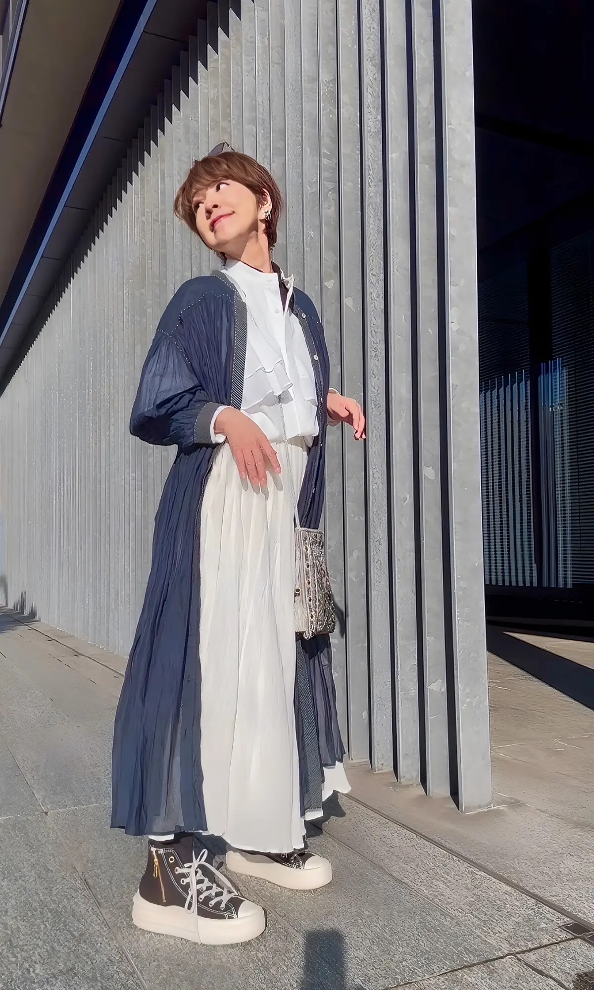 肌寒い春の日におすすめの大人レイヤードスの画像_5