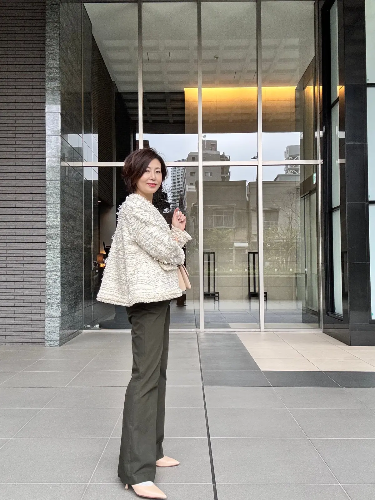 華組ランチは大人フェミニンなツイードジャの画像_2