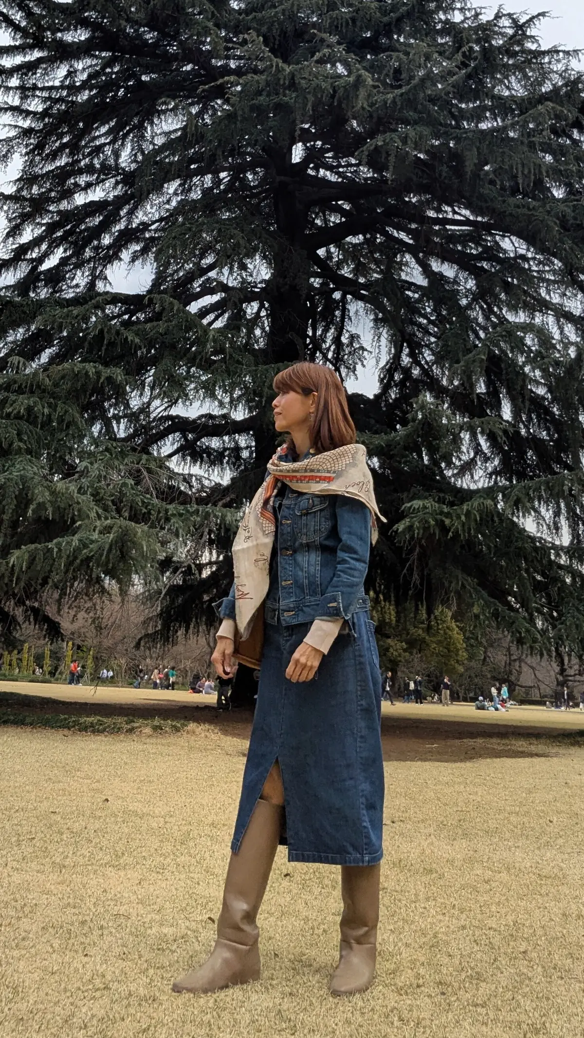 デニムジャケットコーデ