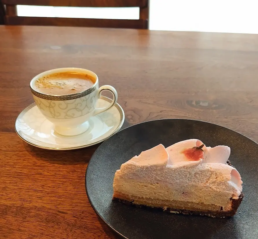 Wedgwood　アラカンパーニュ　桜のタルト