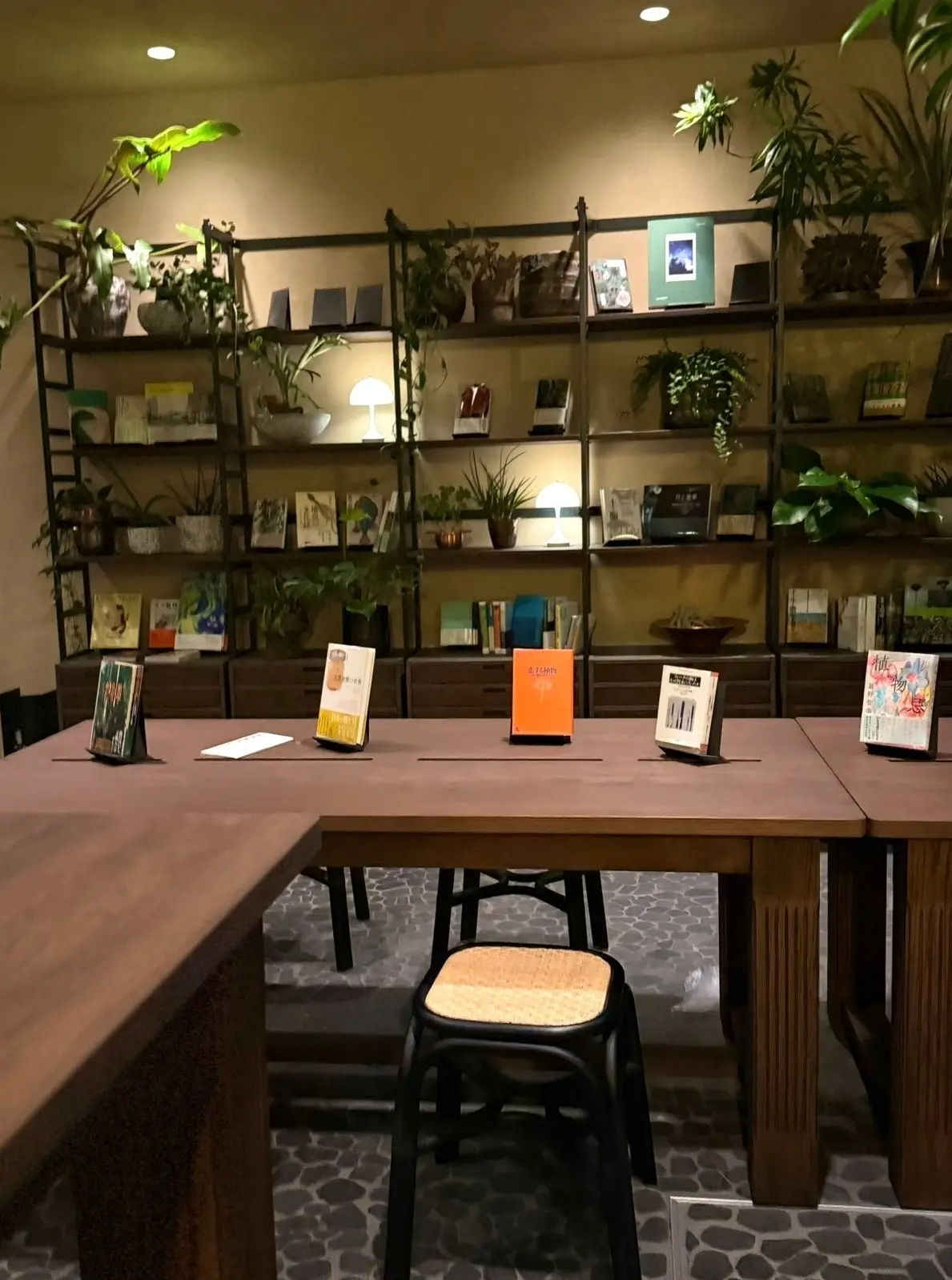 NEWoMan高輪28階の空中庭園は美しの画像_12