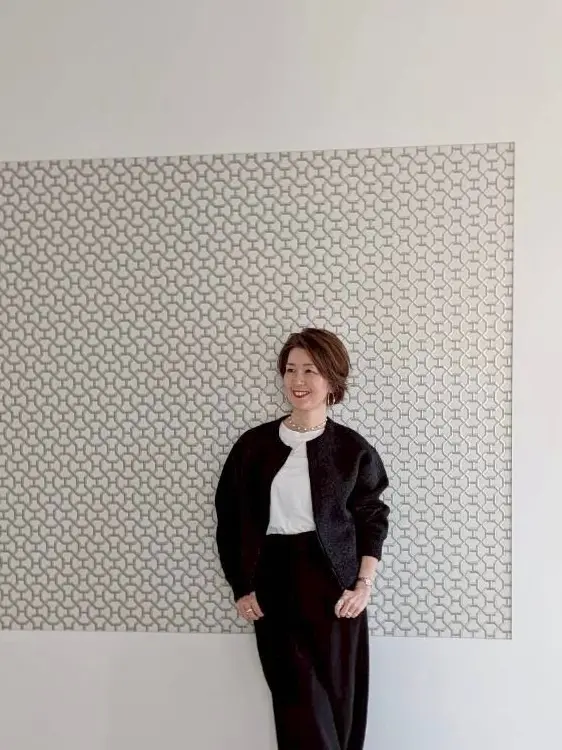 黒をメインにした帰省中の2コーデ｜梅田ラの画像_10