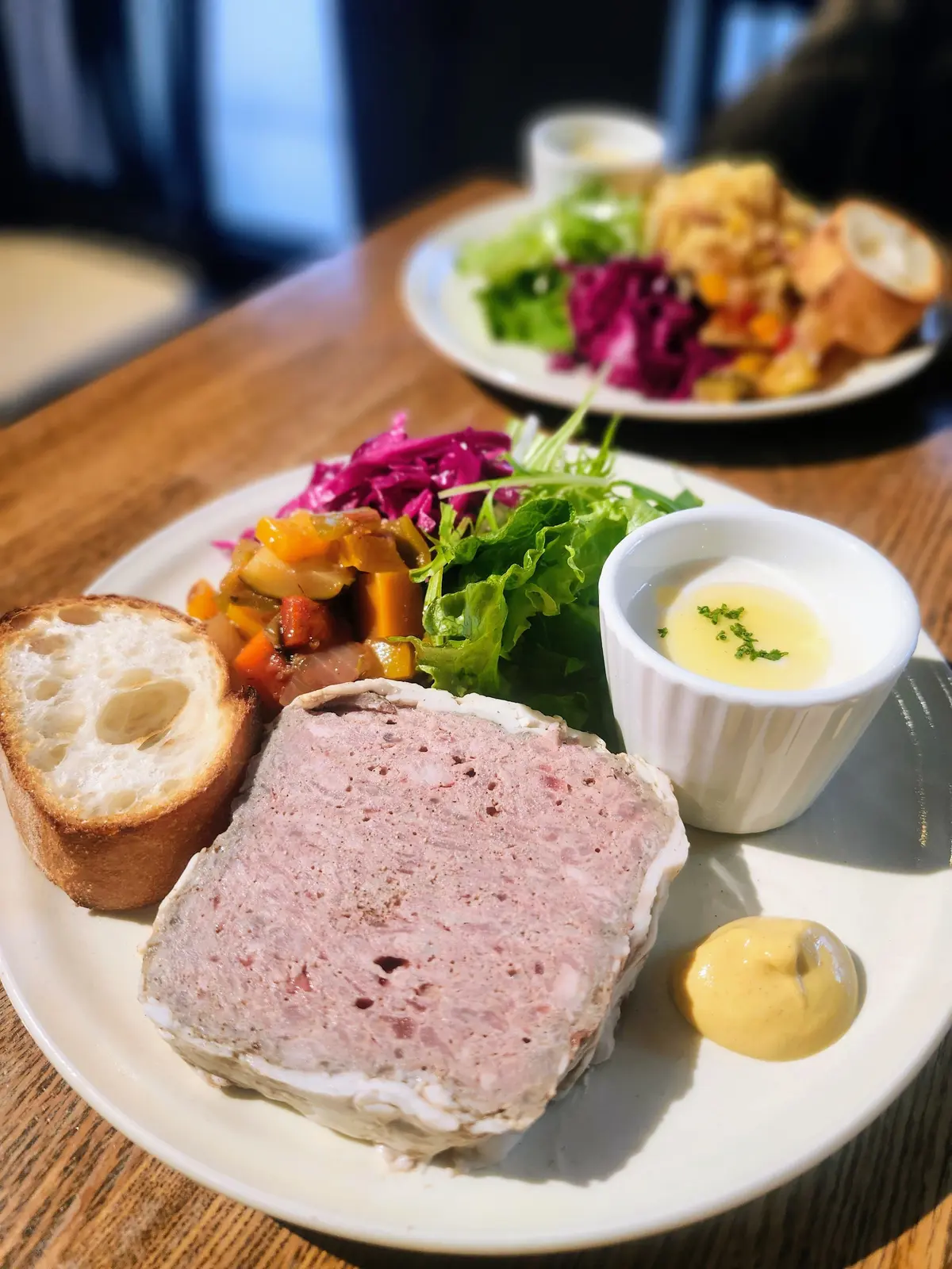 吉祥寺、ランチ、プレートランチ、ランチプレート、吉祥寺ランチ、ビストロランチ、パテドカンパーニュ、クスクス、キッシュ、バスクチーズケーキ、ショコラテリーヌ、ビストロスズ、