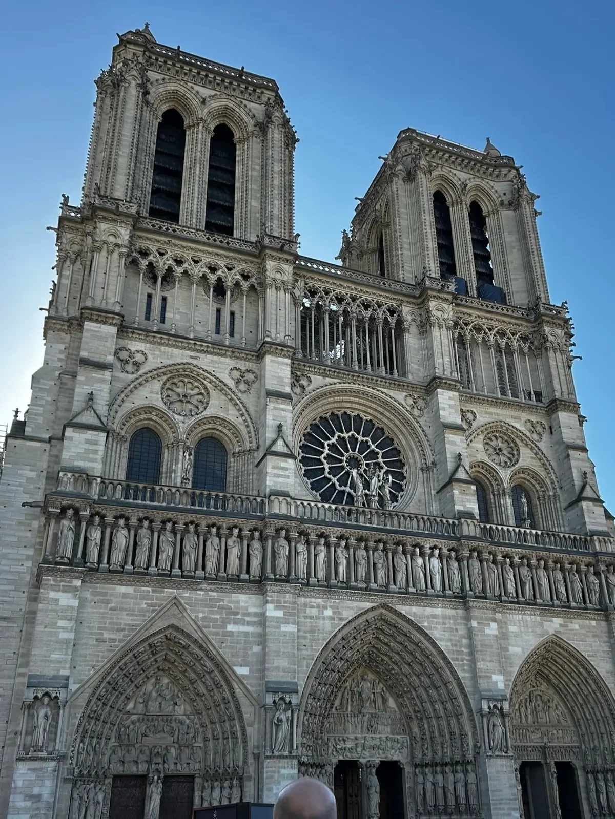 Netflix    Emily in Paris　seasons5   エミリーパリへ行く　ネットフリックス　ロケ地