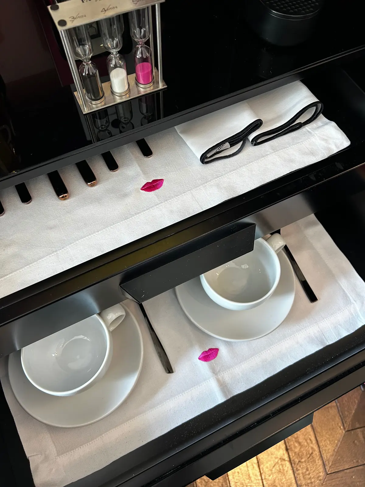 人生に一度は泊まりたいパリの隠れ家ホテル｜Fauchon L'Hôtel Paris