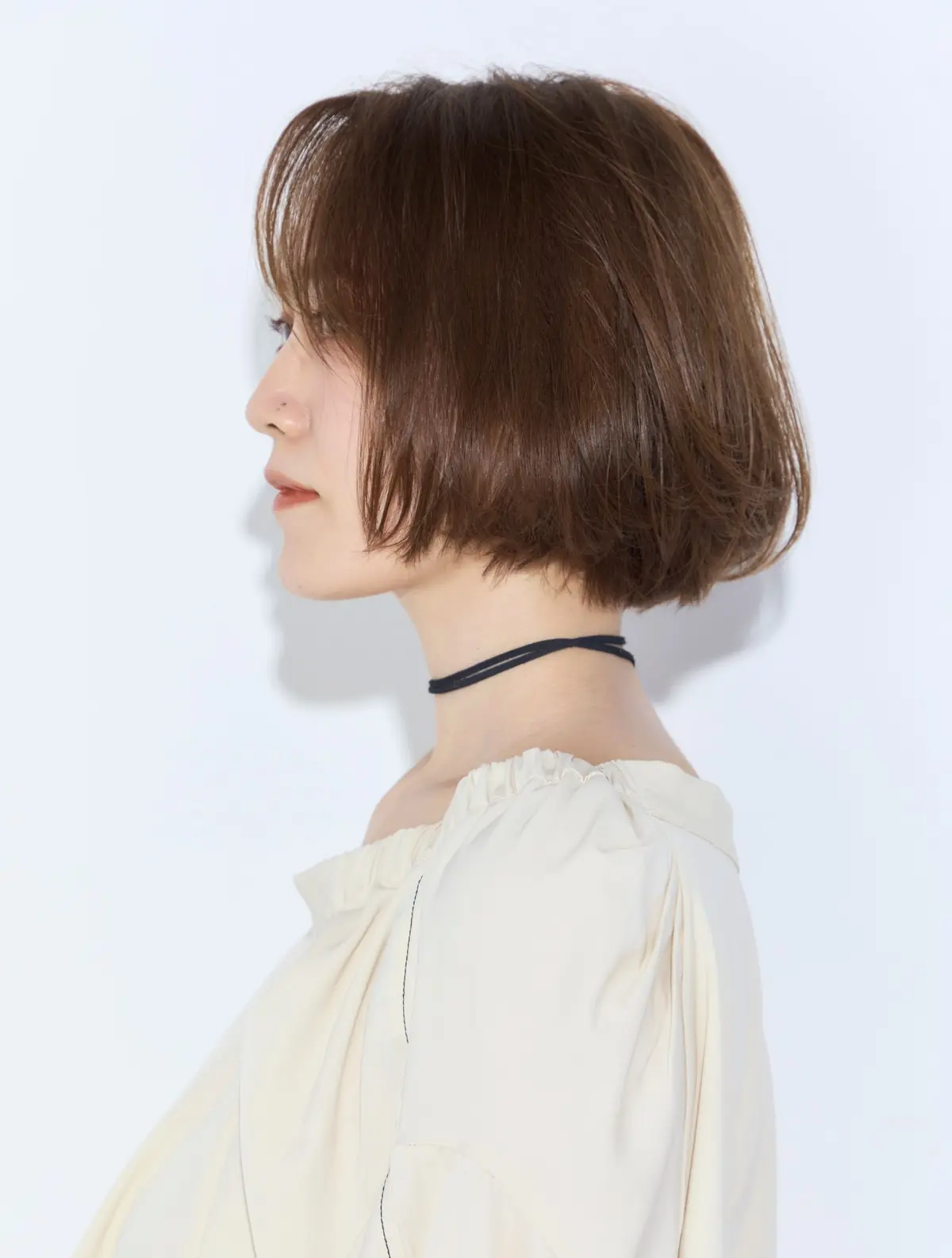 Webエクラ  横から見たボブヘアスタイル　40代 50代 髪型