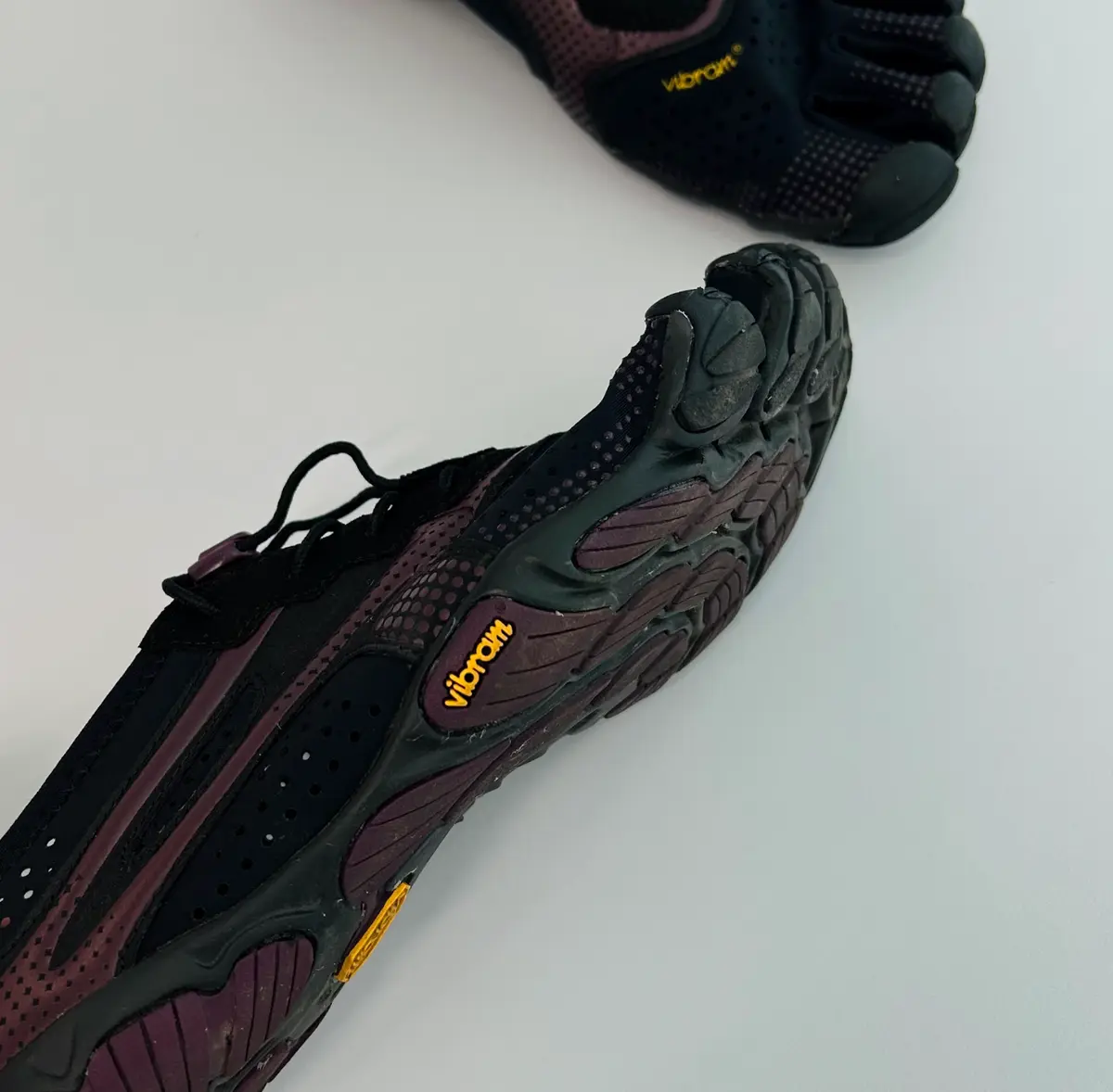 ビブラム ファイブフィンガーズの底　ソールのディテール