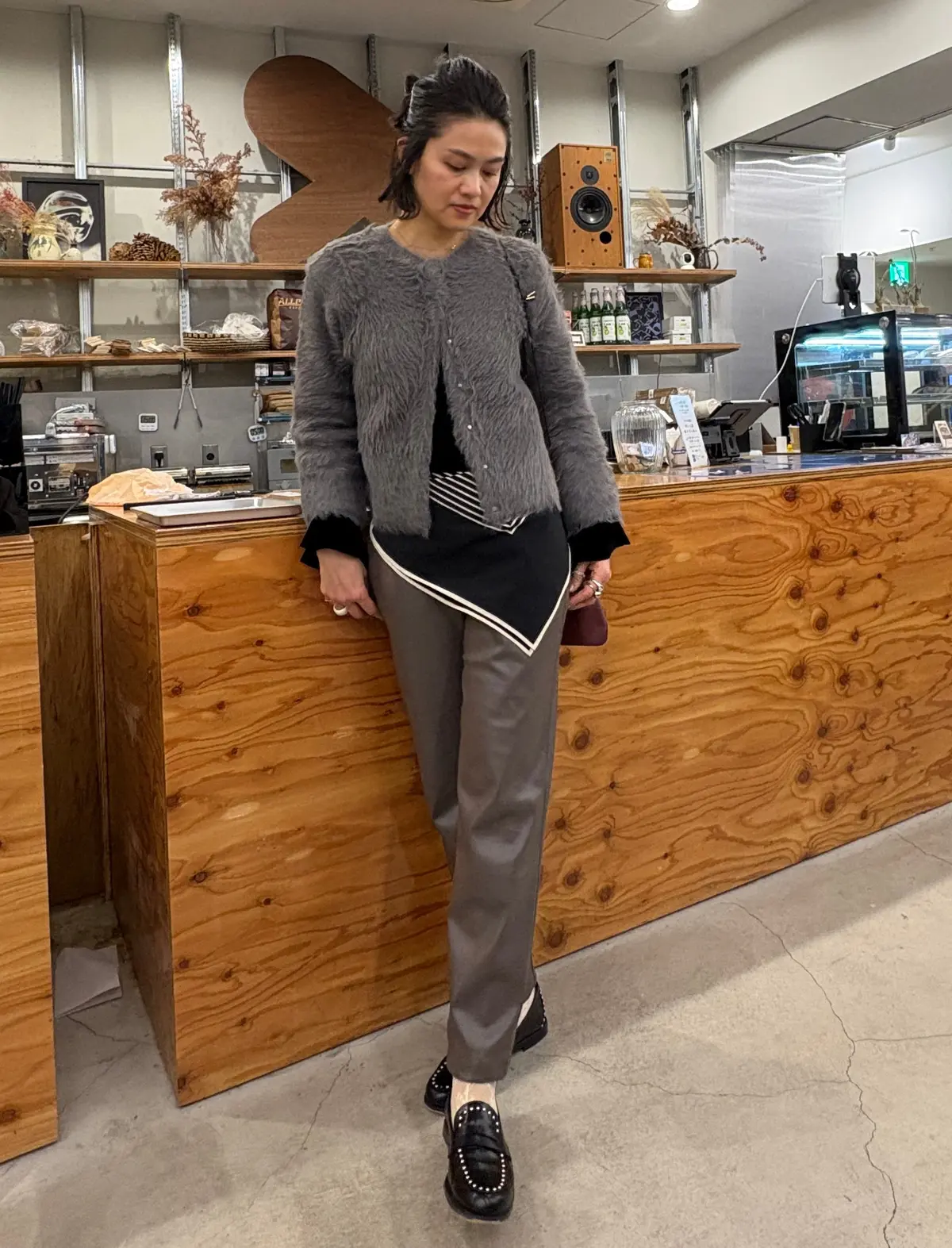 スカーフ　フェイクレザー　ローファー　レース