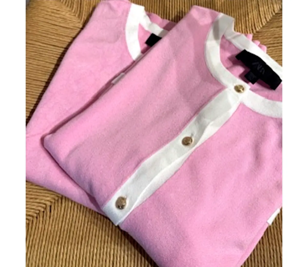 ツインニット　アンサンブル　ニットの写真　ZARA