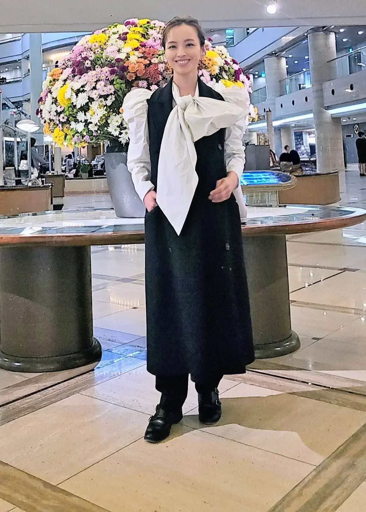 ビックリボンシャツ 春の好印象コーデ