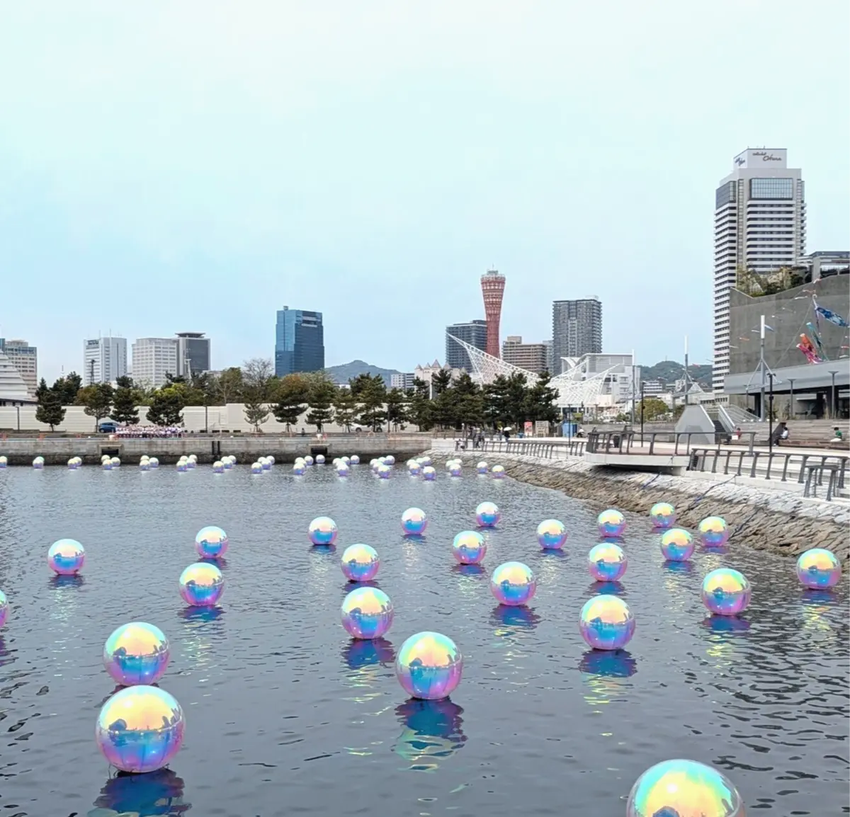 TOTTEIからのポートタワー