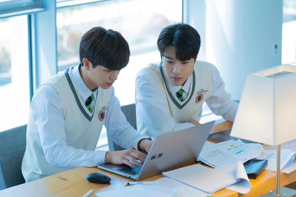 ゴールデンスプーン　ユク・ソンジェ　イ・ジョンウォン