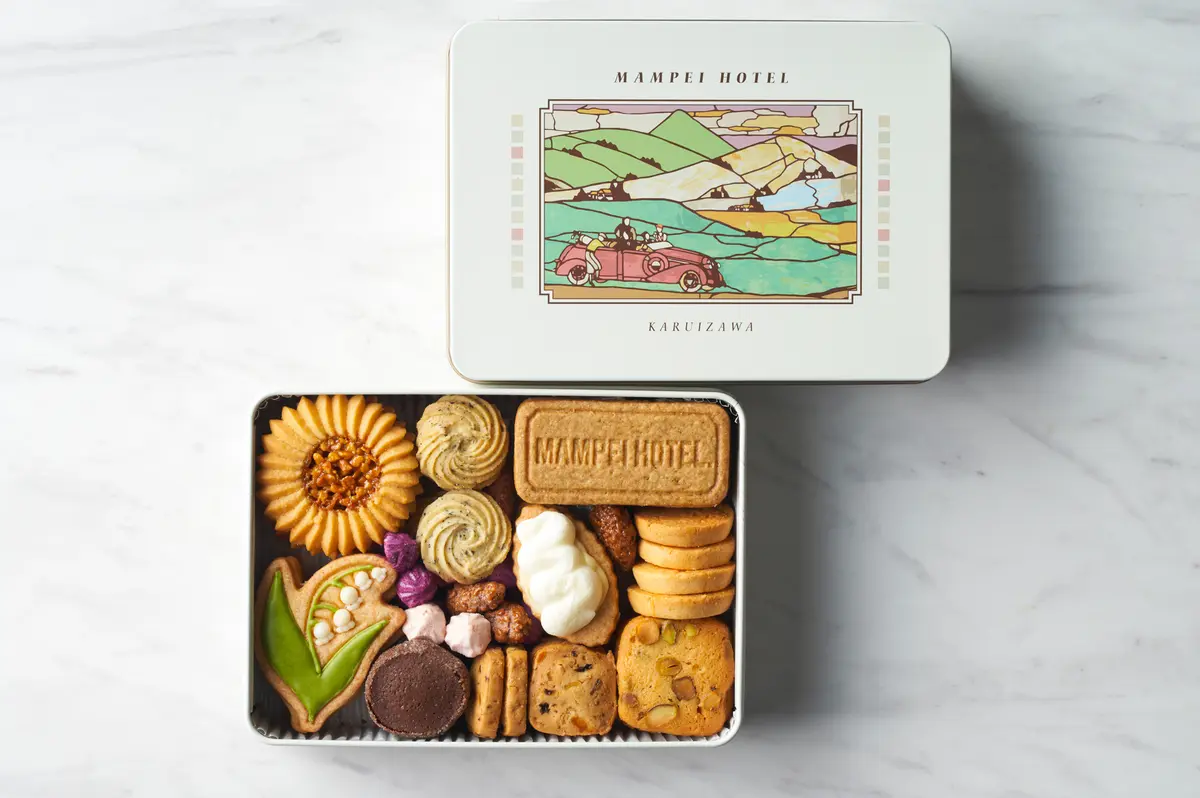 送別ギフト　万平ホテル　プレミアムクッキー缶