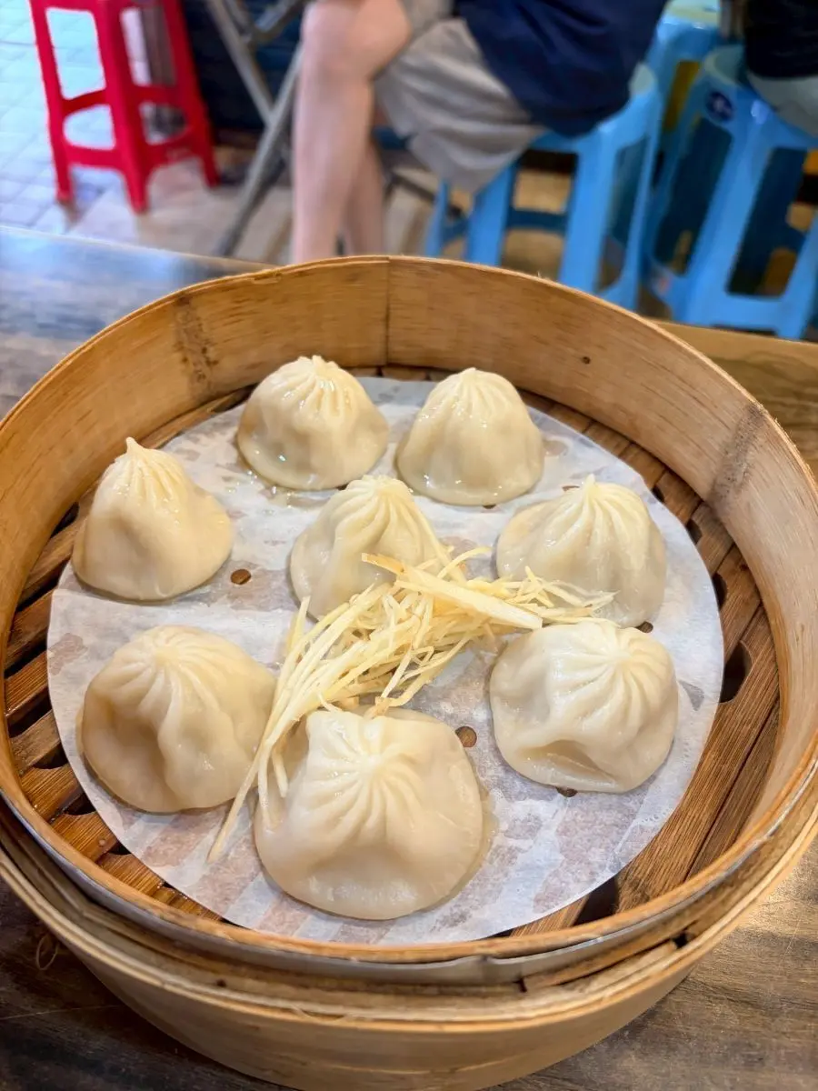 饒河街夜市の小籠包
