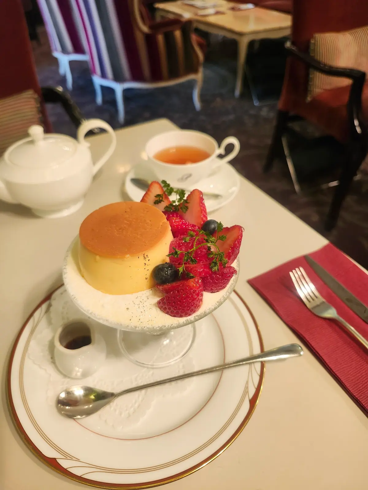 プリン、プリンアラモード、硬めプリン、カフェ、神楽坂、横浜元町、下北沢、日本橋