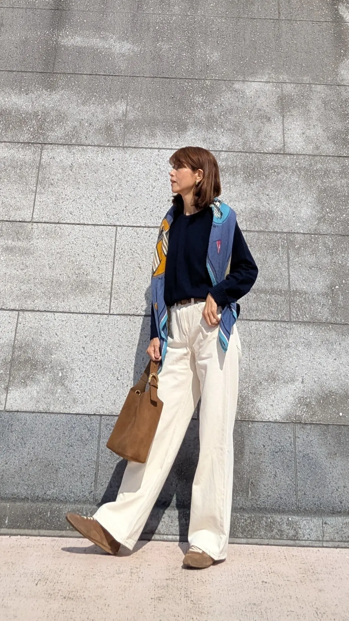 H&Mデニムホワイトデニム紺ニット