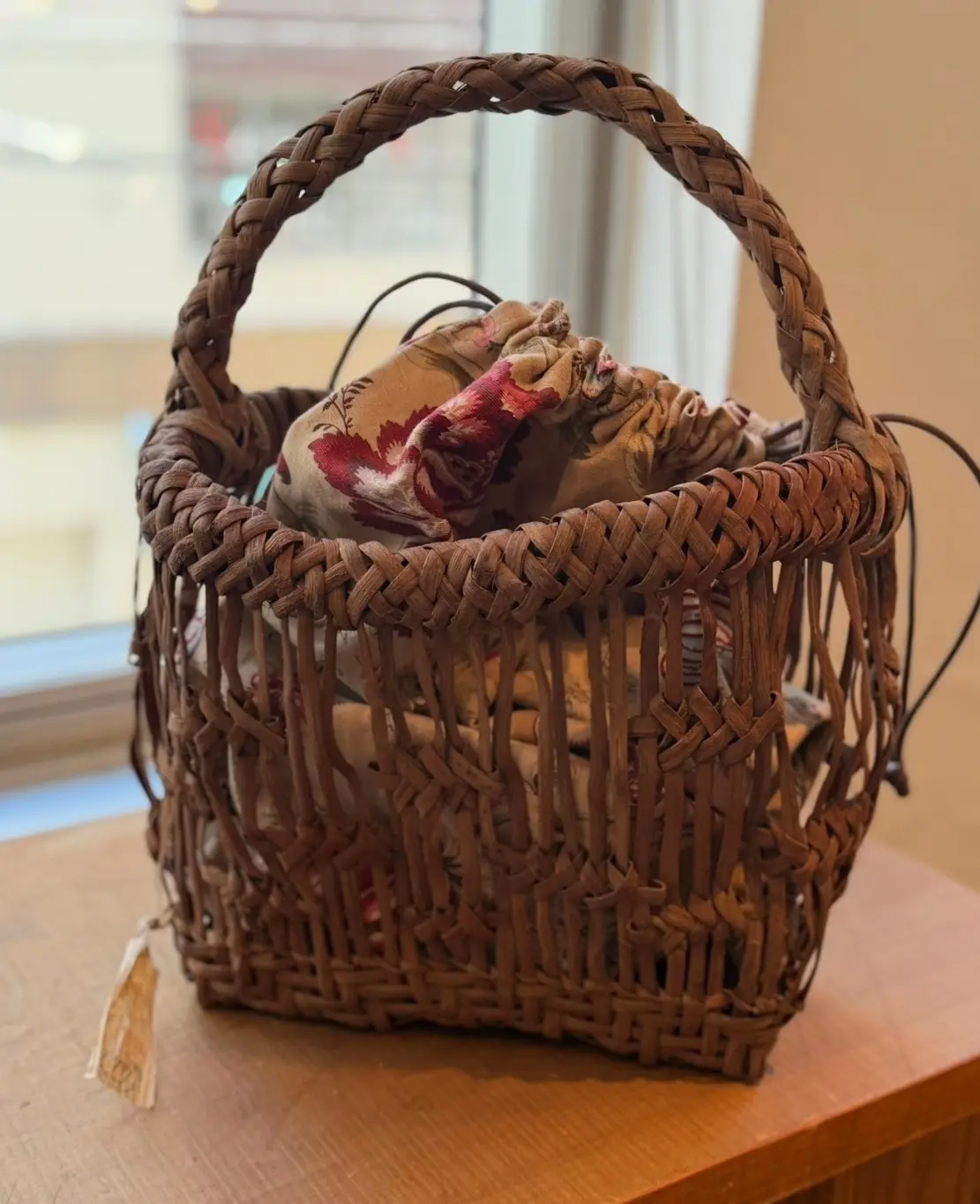 東銀座のギャラリーで着物に合うかご展とセの画像_9