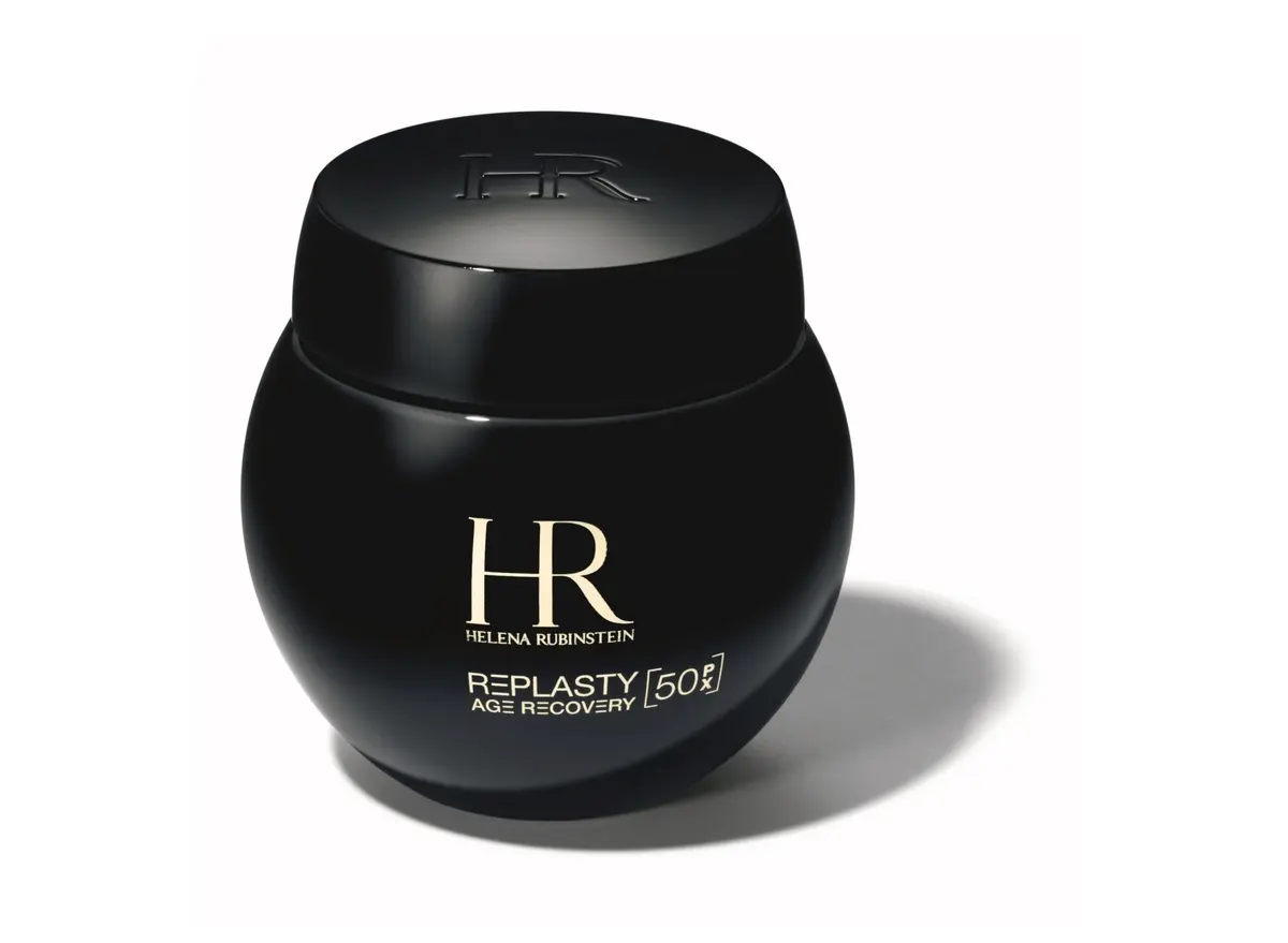 肌の修復や再生を促してハリを生 み出す、高純度なプロキシレンを 50％も配合。バンテージ級の引き 上げ力を発揮。リプラスティ ル コンストラクション ナイト クリ ーム 50PX 50㎖ ￥73,260／ヘ レナ ルビンスタイン