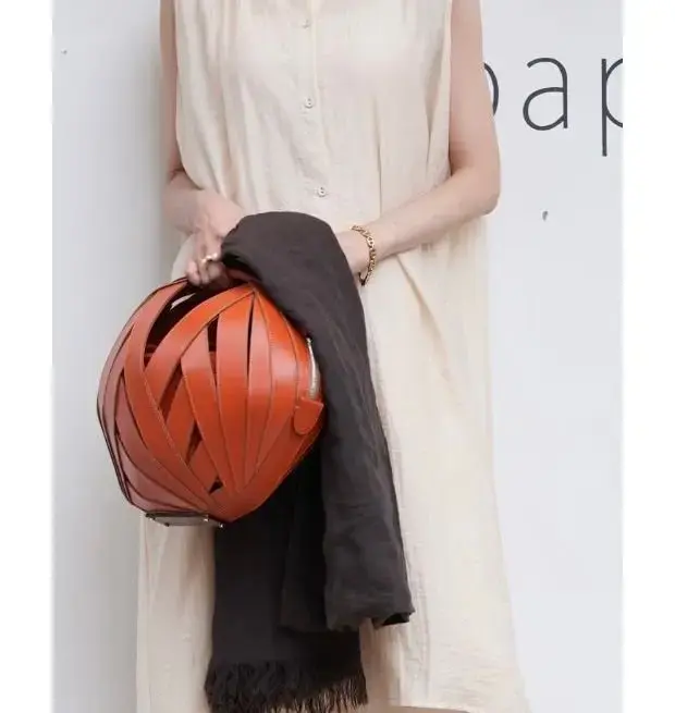 PERRIN PARISのバッグ