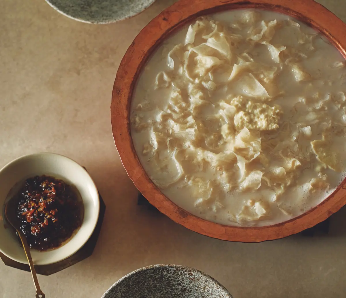 ウーウェンさん　いたわり鍋　白い鍋