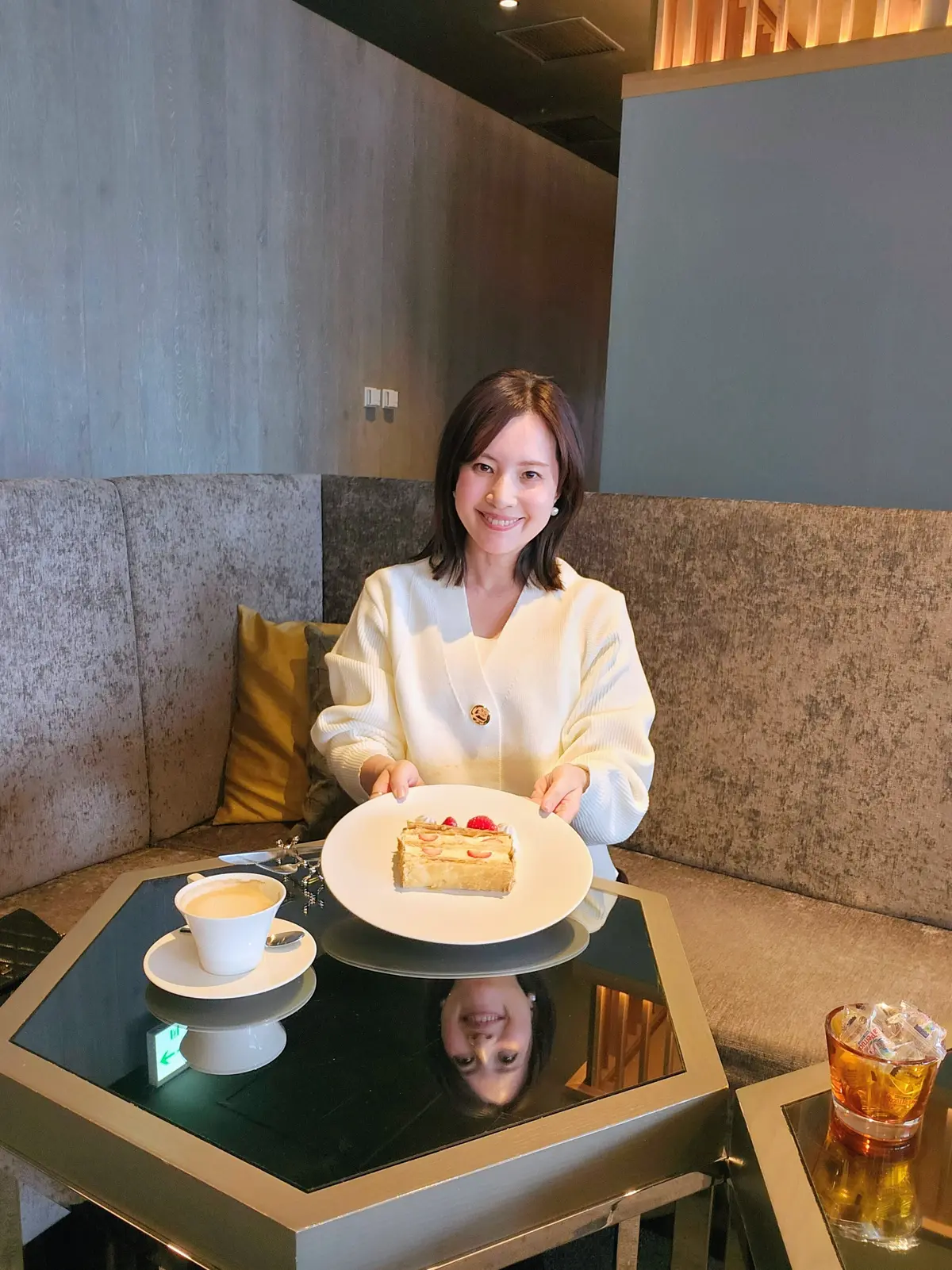 銀座・伝説の“苺のミルフィーユ”の画像_3