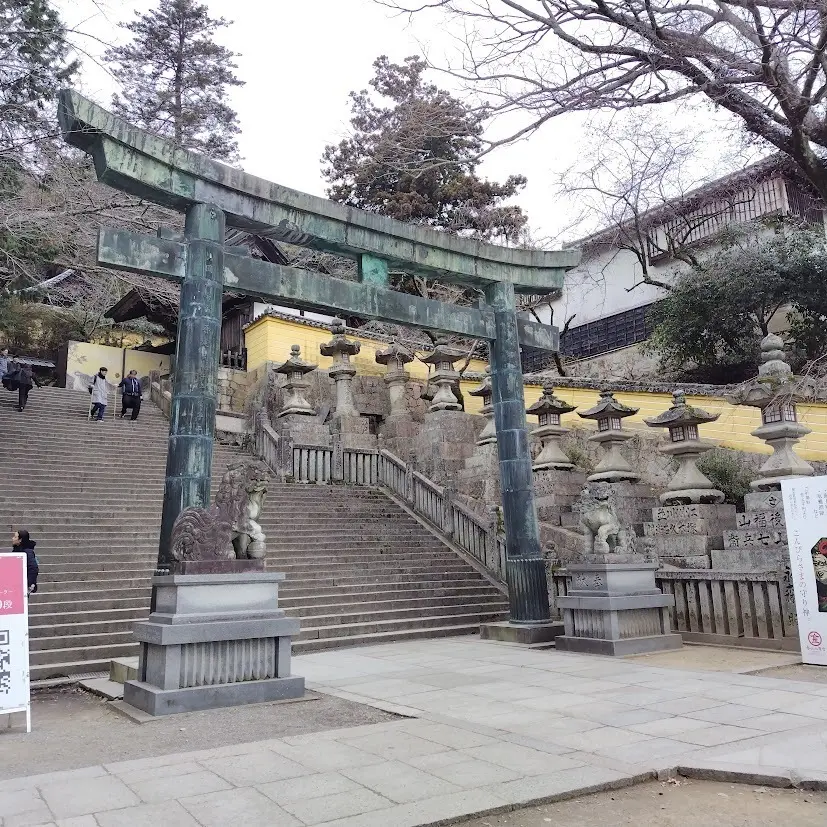 こんぴらさん参道　鳥居