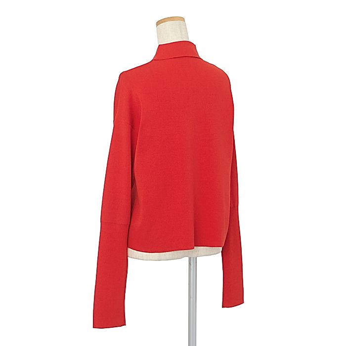 Room no.8 for E by eclat ポロ衿パールボタンニット
￥26,400 レッド　バック