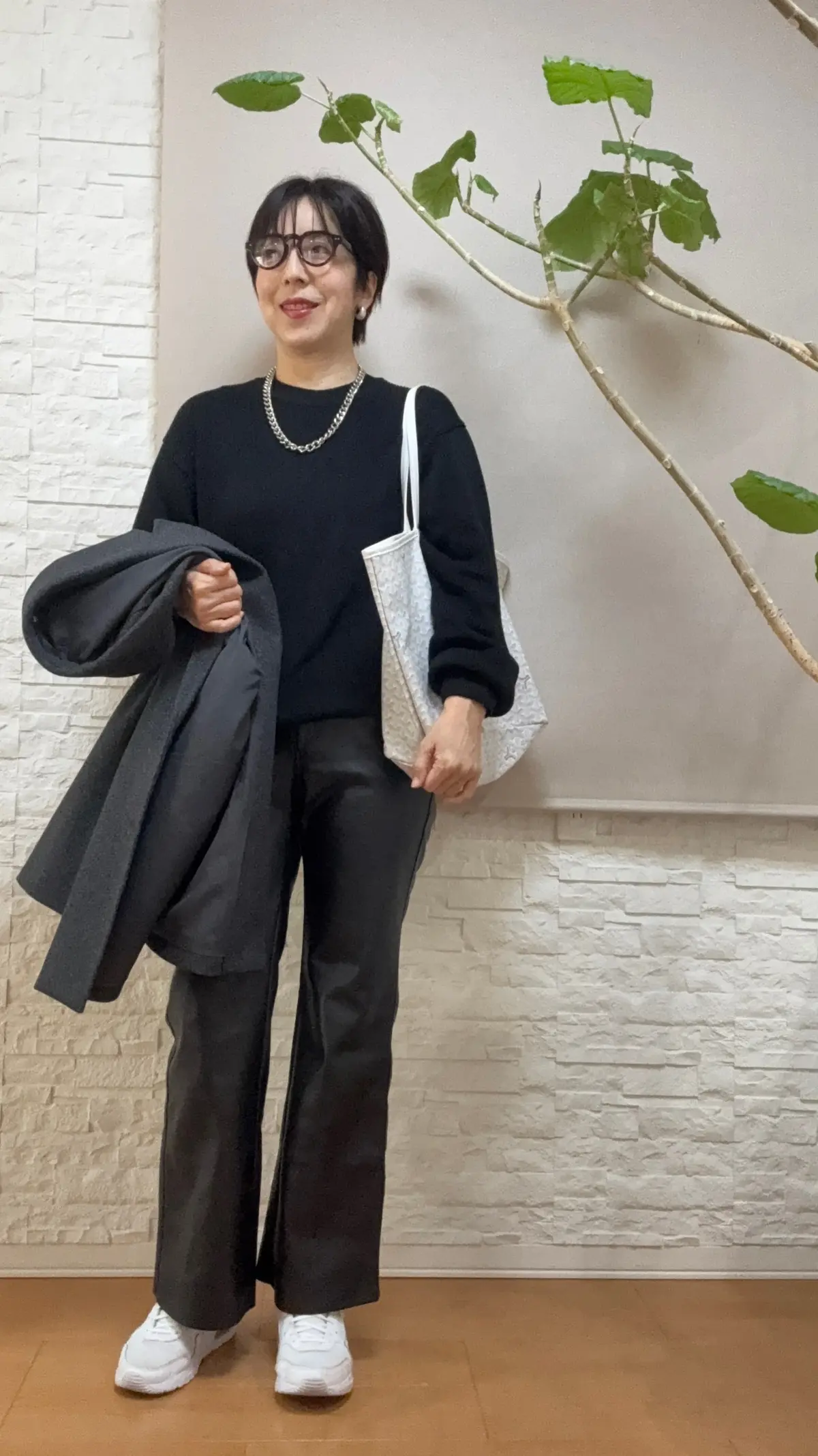 50代GUレザーパンツコーデの画像_2
