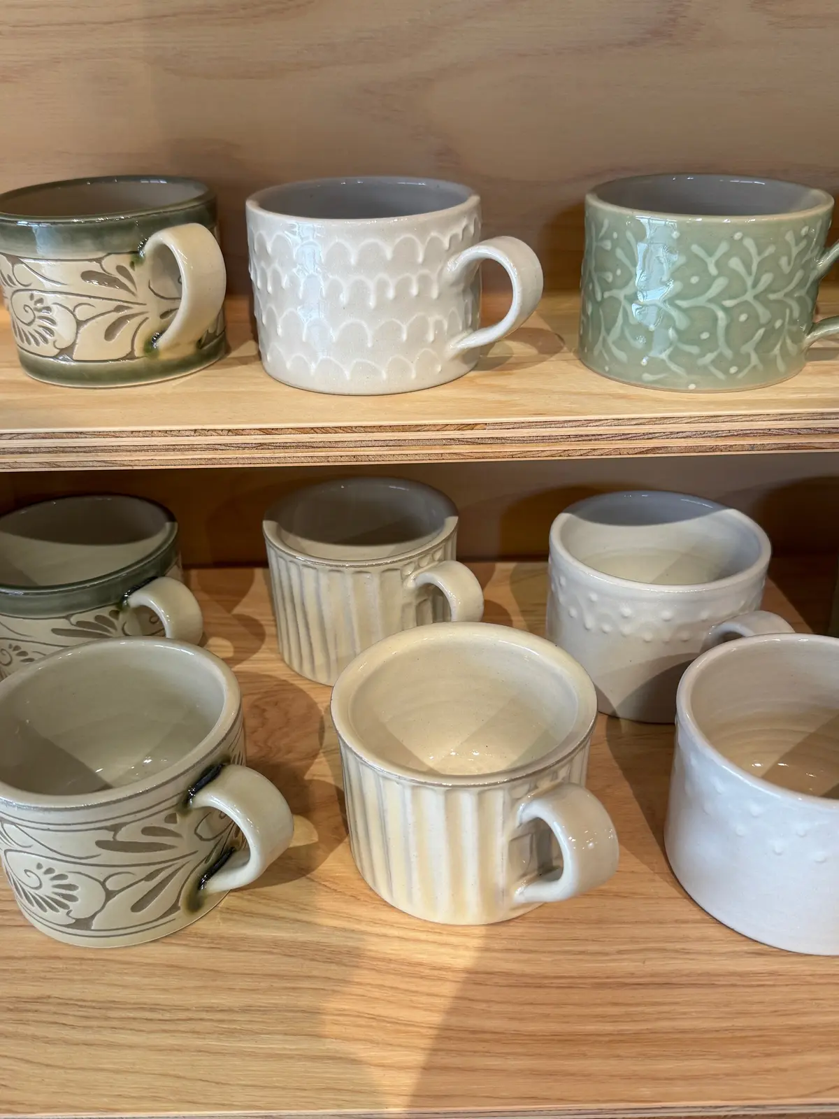 壺屋やちむん通り　壺屋のいりぐち