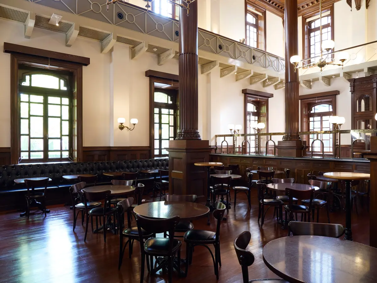 三菱一号館美術館 Cafe1894　内観　名建築カフェ