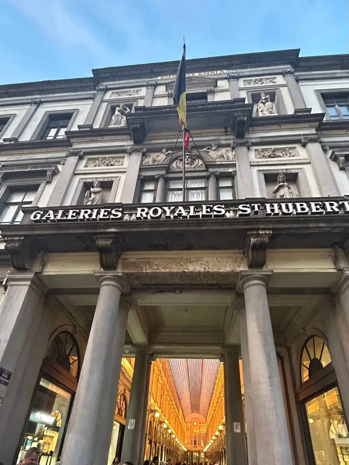 NEUHAUS ノイハウス