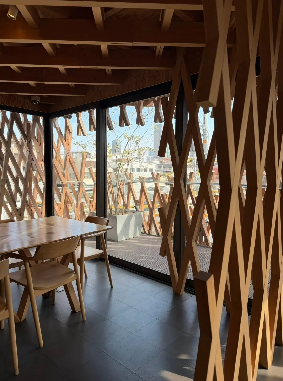 隈研吾さんデザインの都会の森サニーヒルズの画像_10