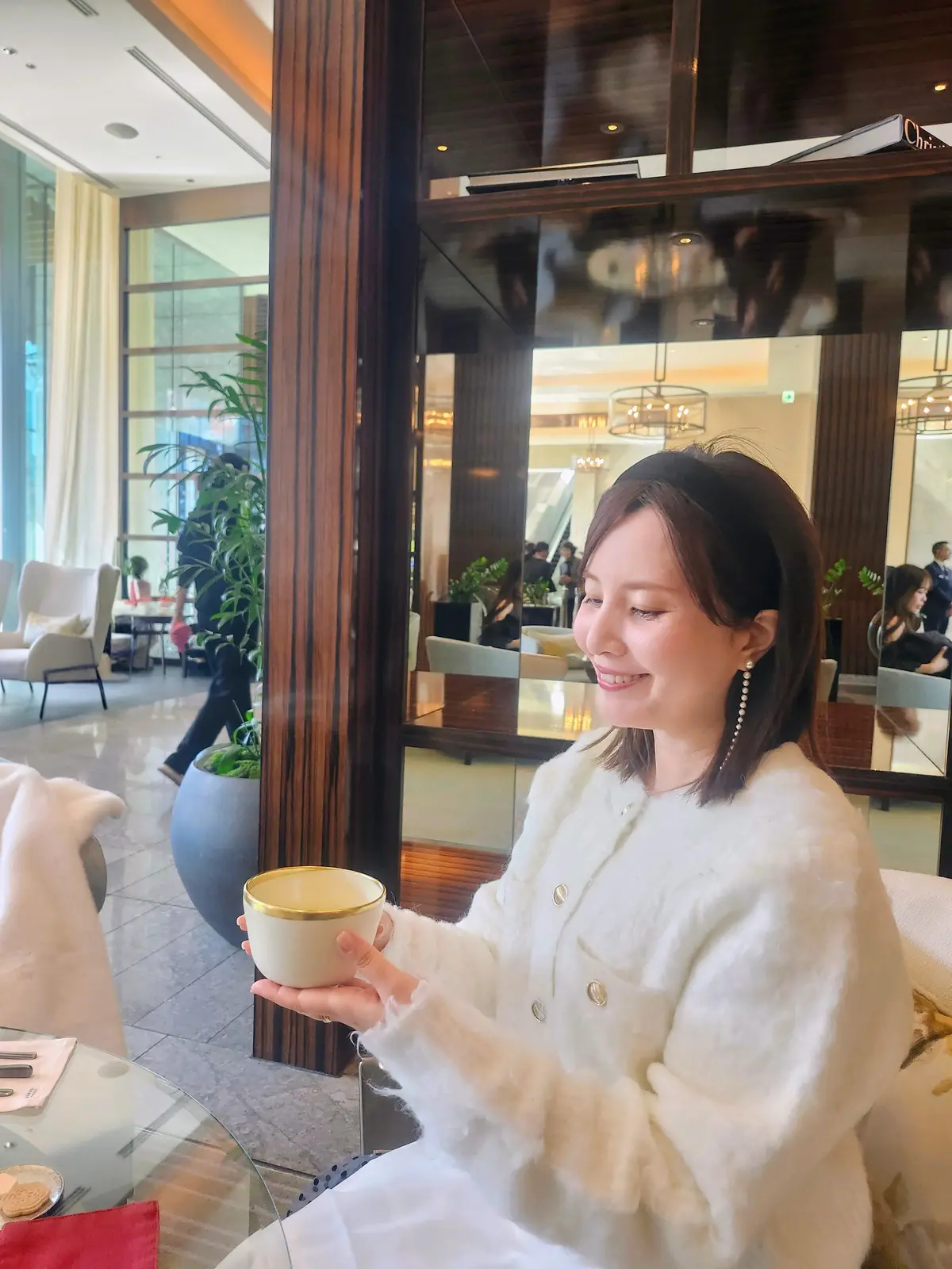 パレスホテル、アフタヌーンティー、和のアフタヌーンティー、40代ファッション、ママ友ランチ、ホテルラウンジ、セイボリー、ヴァンクリ、アルハンブラ、ザパレスラウンジ