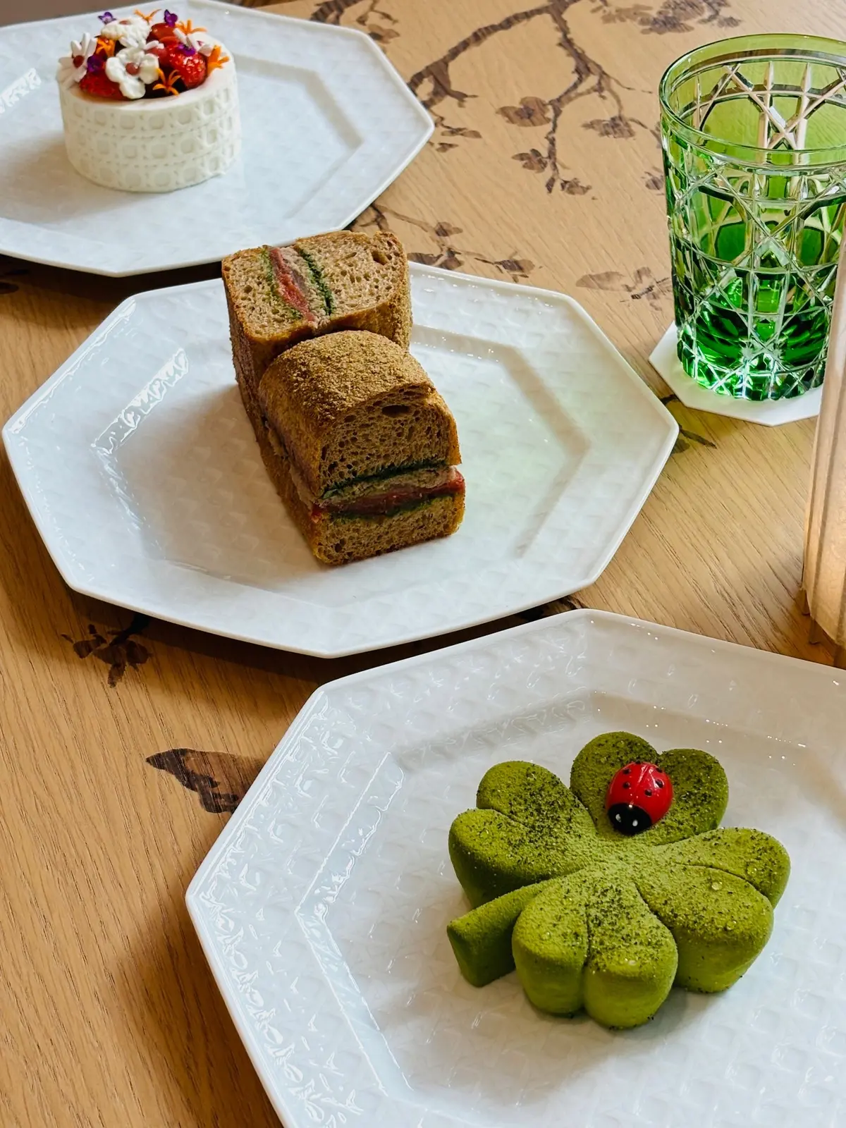 ル トレフル ディオール バンブー パビリオン カフェ　代官山