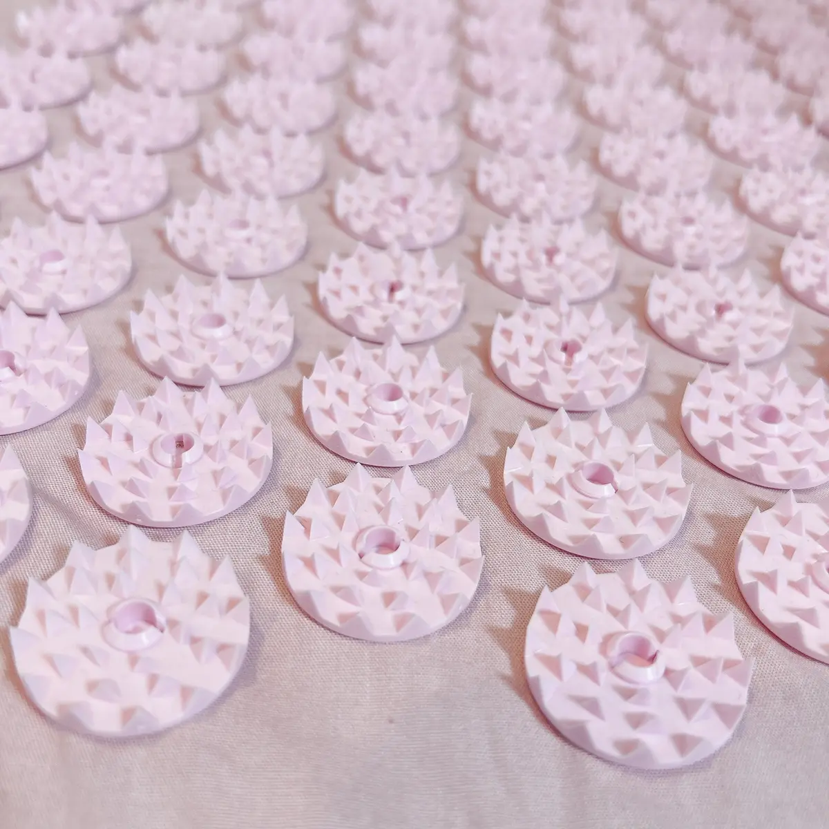 シャクティマット マット スパイク エクラ編集部員の偏愛名品図鑑