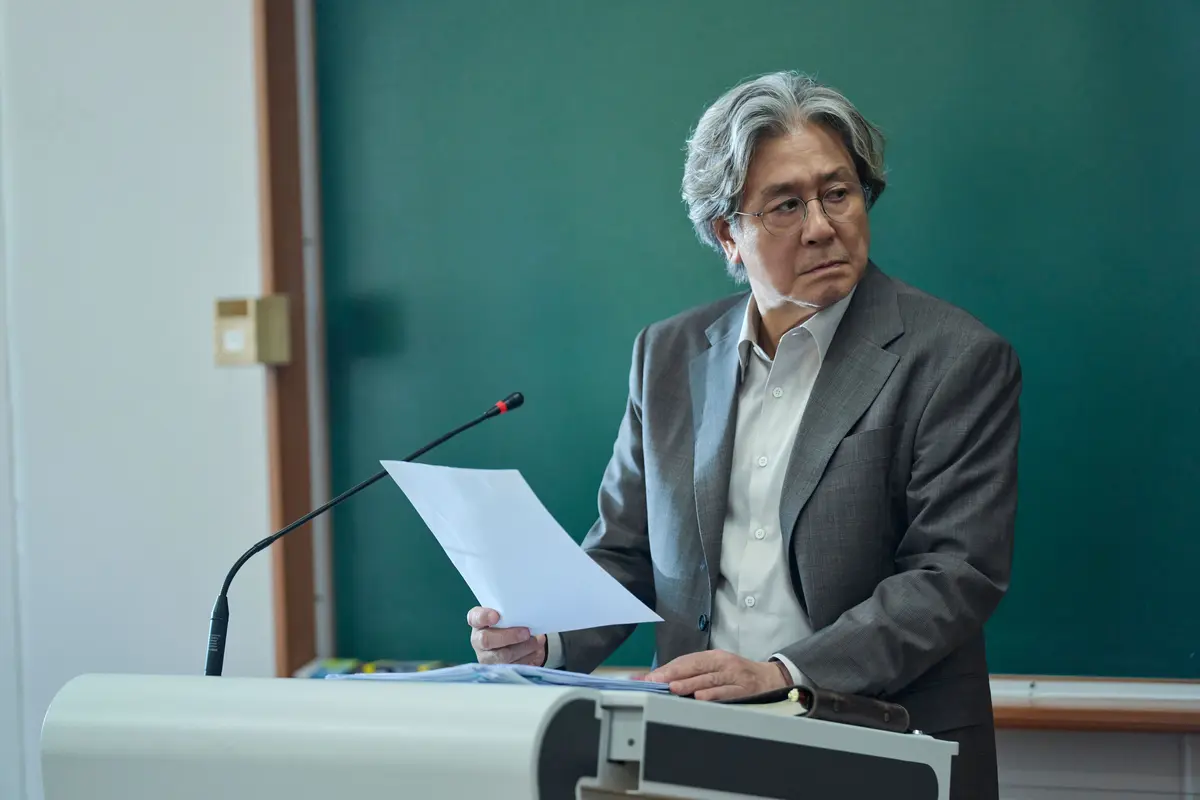 韓国ドラマ　Netflixシリーズ「最後列からの声」独占配信中　ネトフリ