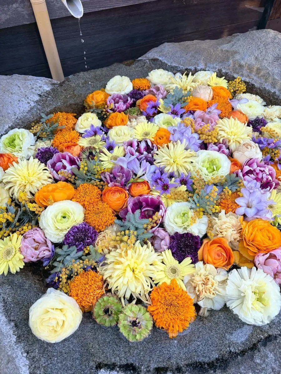 最明寺の花手水