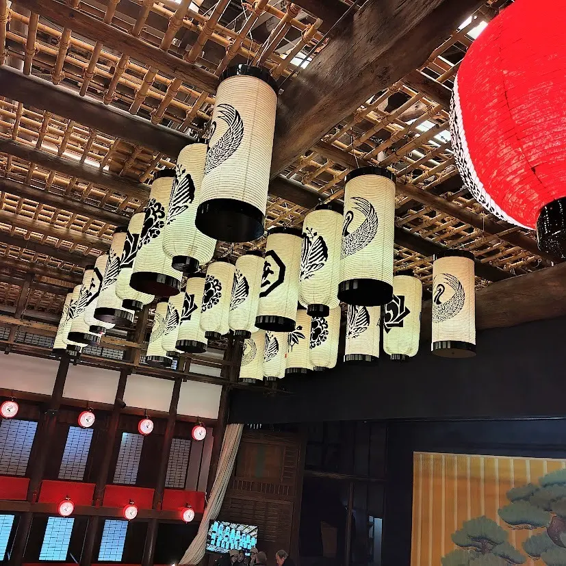 金丸座の愛称で親しまれている、旧金毘羅大芝居