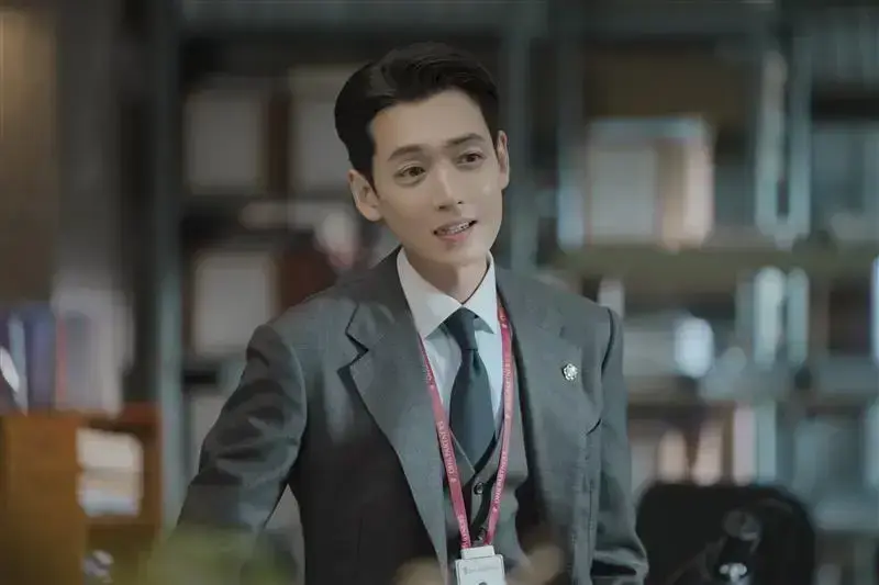 Netflixシリーズ「プロボノ: アナタの正義救います!」独占配信中