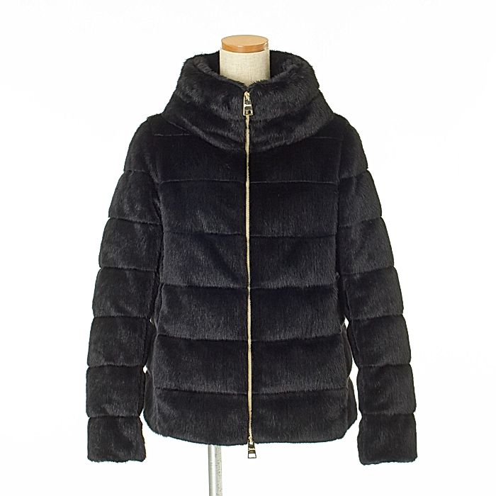 HERNO
エコファーショート丈ダウン
￥141,900