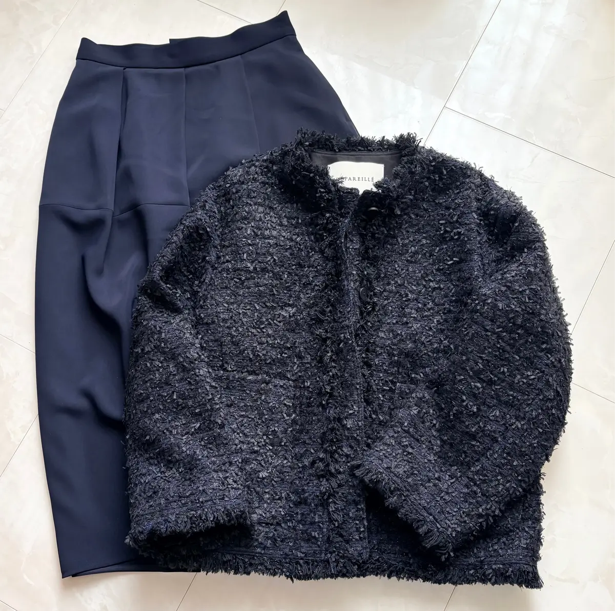 E by éclatとろみコクーンスカートと、デパリエのツイードツイードジャケット