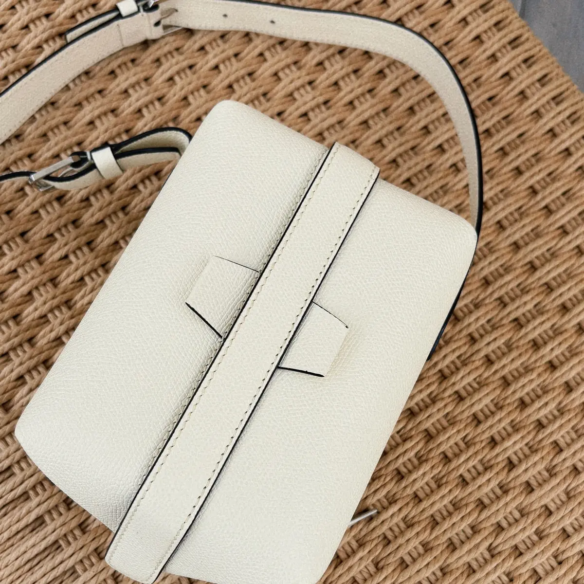 ヴァレクストラ　トリックトラック　エクラ編集部員の偏愛名品図鑑