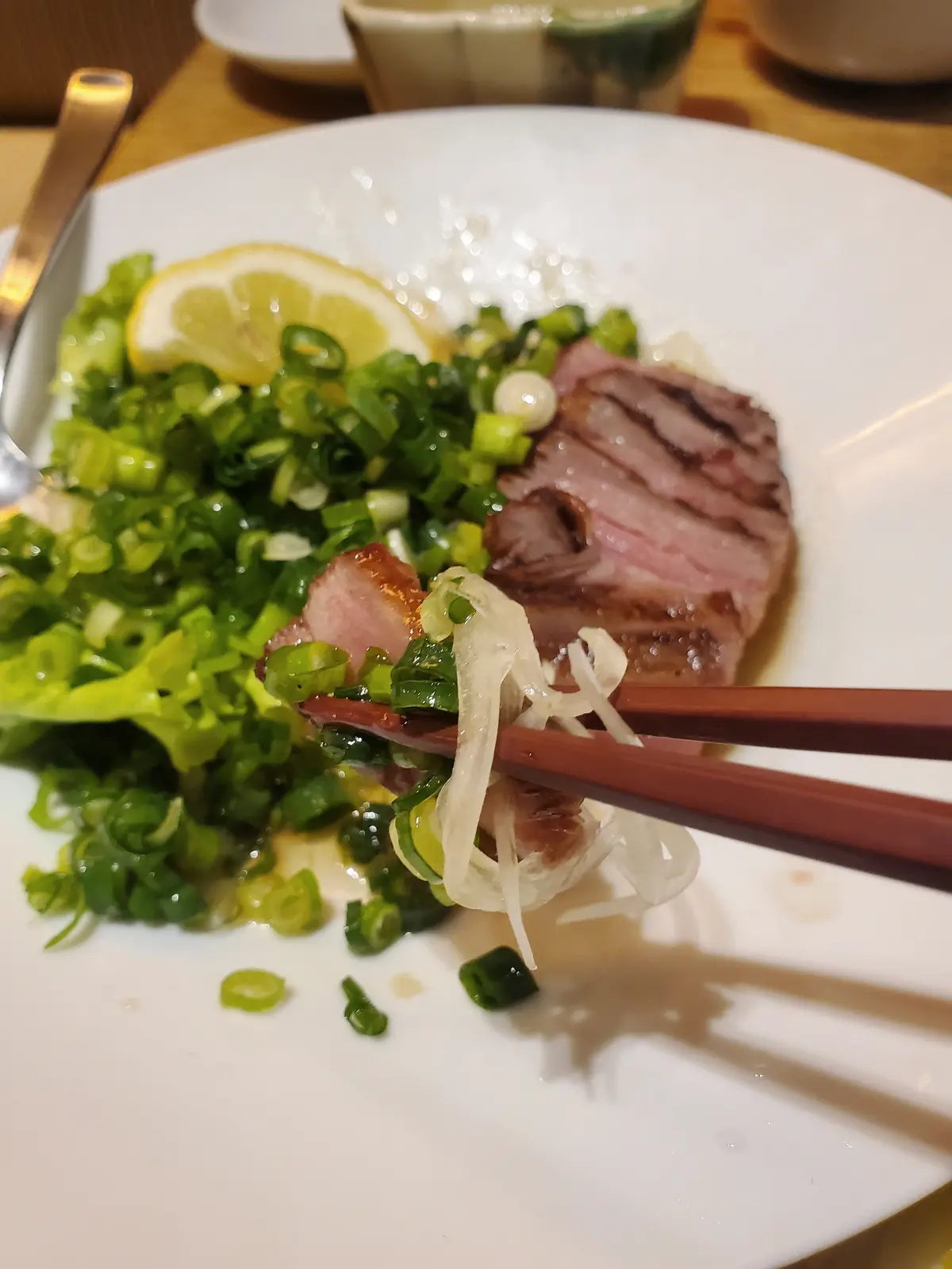 旅先でも“きれいめ”大人に馴染むツイードの画像_3