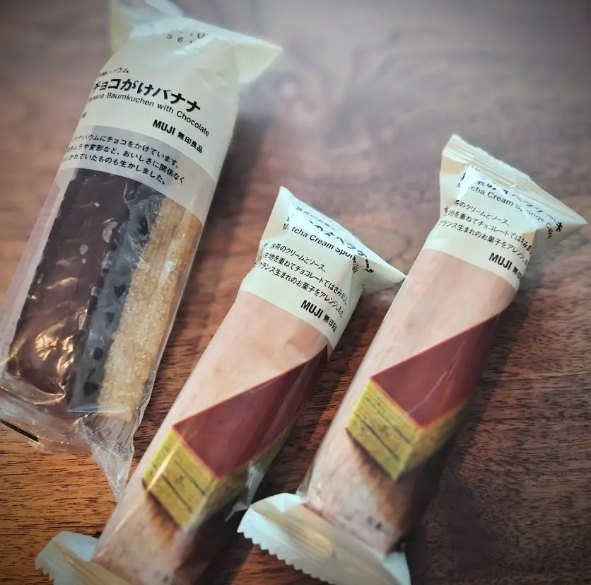 無印のGOOD POINT WEEK　チョコがけバナナ　抹茶のオペラケーキ