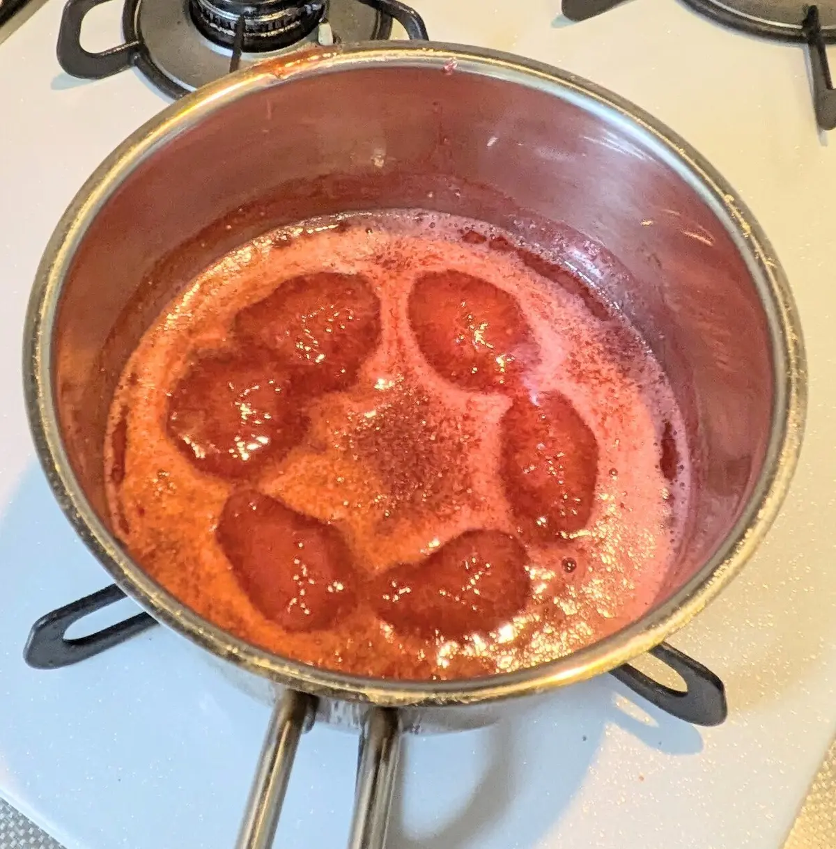 いちごピューレ　グラニュー糖